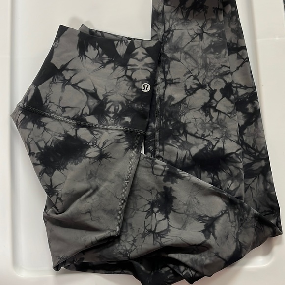 Lululemon full length tie dye leggings - Picture 1 of 1